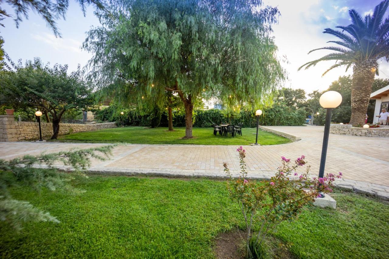 Maison d'hôtes Casale Della Contea à Modica Extérieur photo