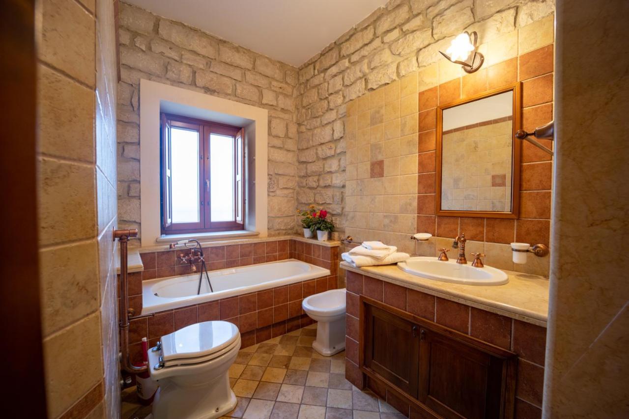Maison d'hôtes Casale Della Contea à Modica Extérieur photo