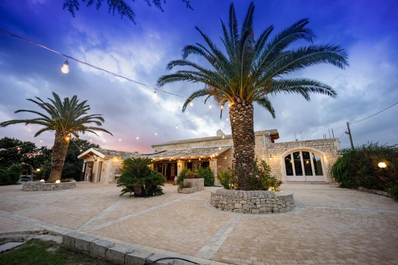 Maison d'hôtes Casale Della Contea à Modica Extérieur photo