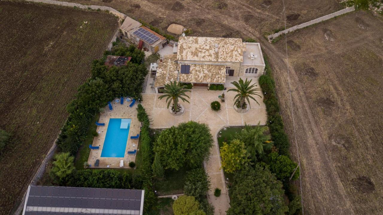 Maison d'hôtes Casale Della Contea à Modica Extérieur photo