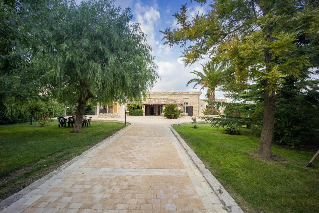 Maison d'hôtes Casale Della Contea à Modica Extérieur photo