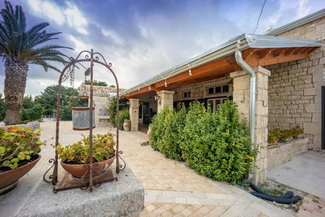 Maison d'hôtes Casale Della Contea à Modica Extérieur photo